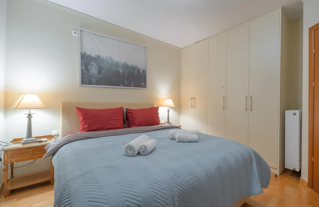 Acropolis Lux & Easy-1